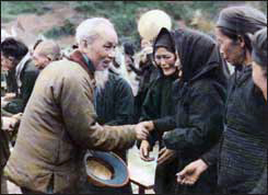Bác Hồ về thăm lại đồng bào Pác Pó, năm 1961